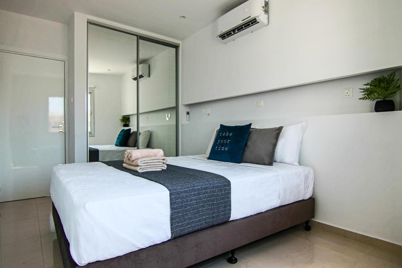 Phaedrus Living: Seaside Luxury Flat Lighthouse 65 Lejlighed Paphos Eksteriør billede