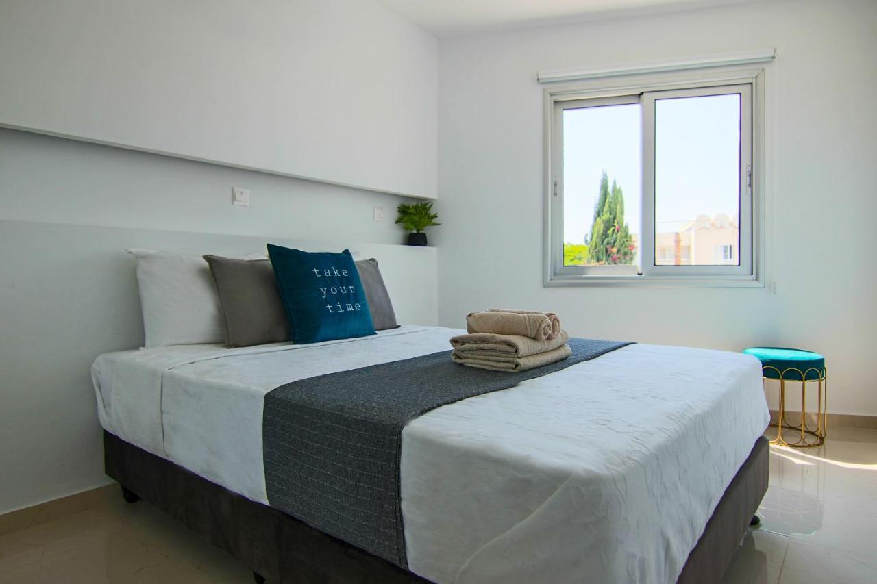 Phaedrus Living: Seaside Luxury Flat Lighthouse 65 Lejlighed Paphos Eksteriør billede