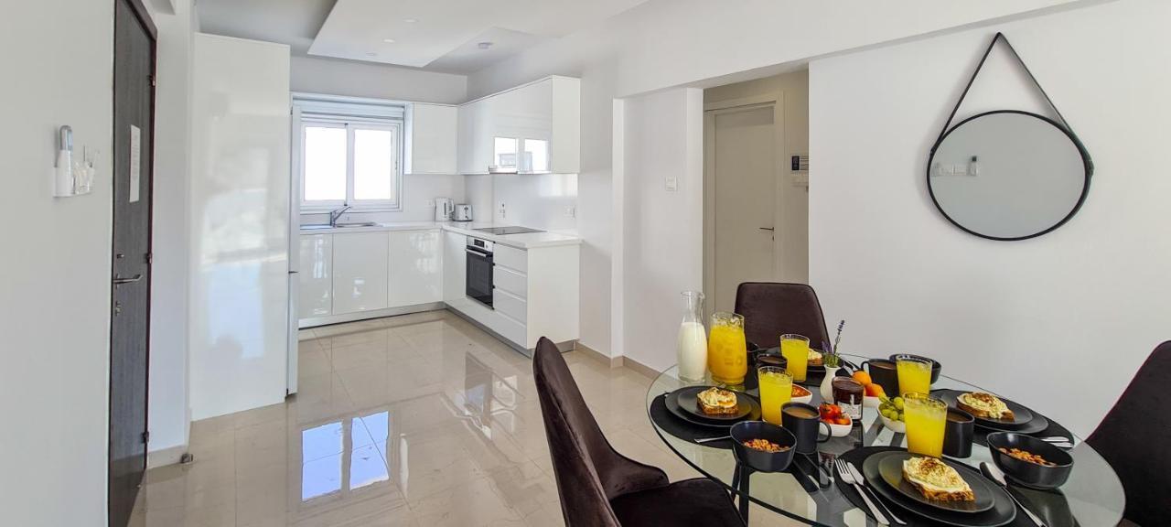 Phaedrus Living: Seaside Luxury Flat Lighthouse 65 Lejlighed Paphos Eksteriør billede
