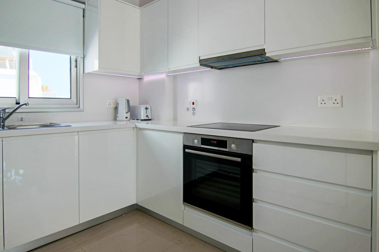 Phaedrus Living: Seaside Luxury Flat Lighthouse 65 Lejlighed Paphos Eksteriør billede
