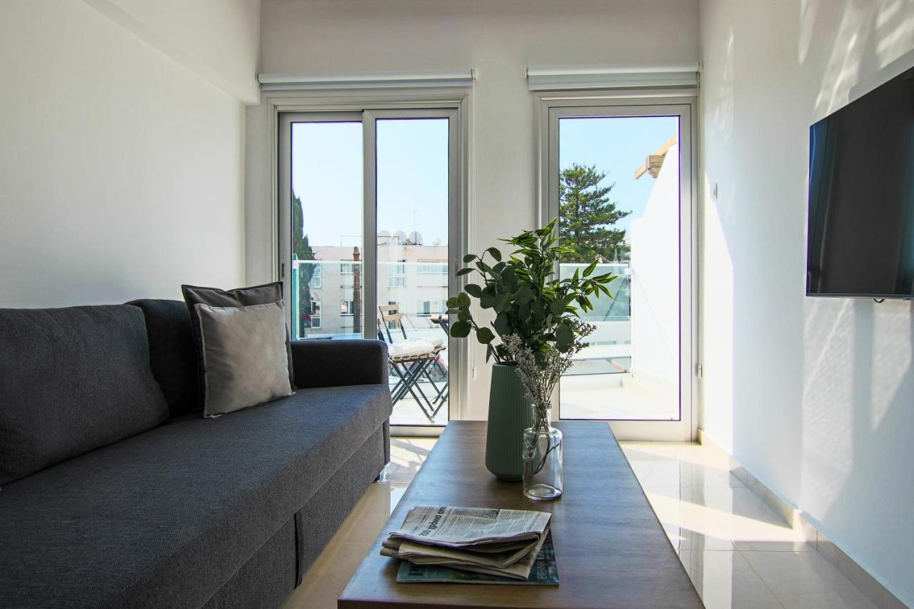 Phaedrus Living: Seaside Luxury Flat Lighthouse 65 Lejlighed Paphos Eksteriør billede